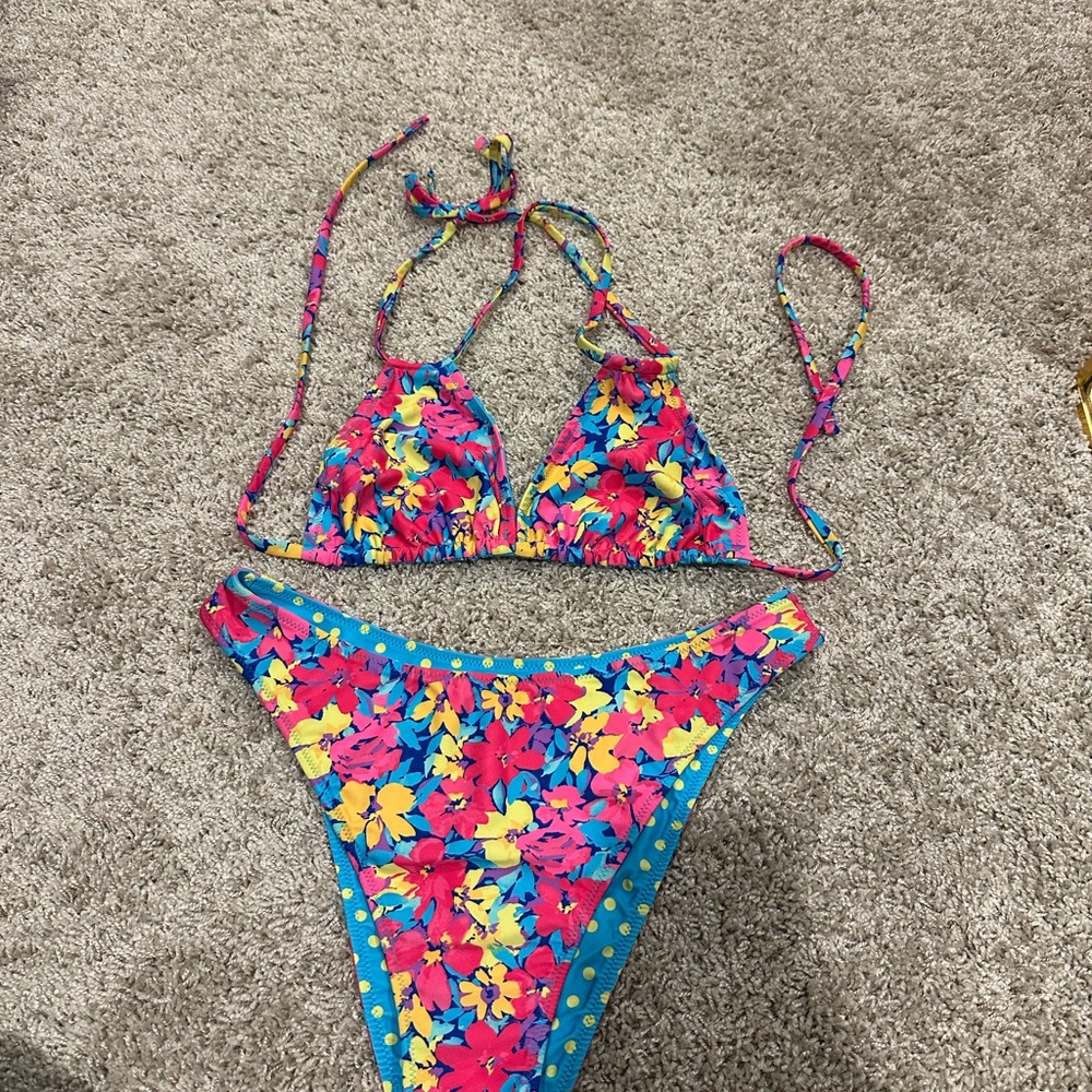 Wild Fable (Target) Reversible Bikini Set – Size Medium